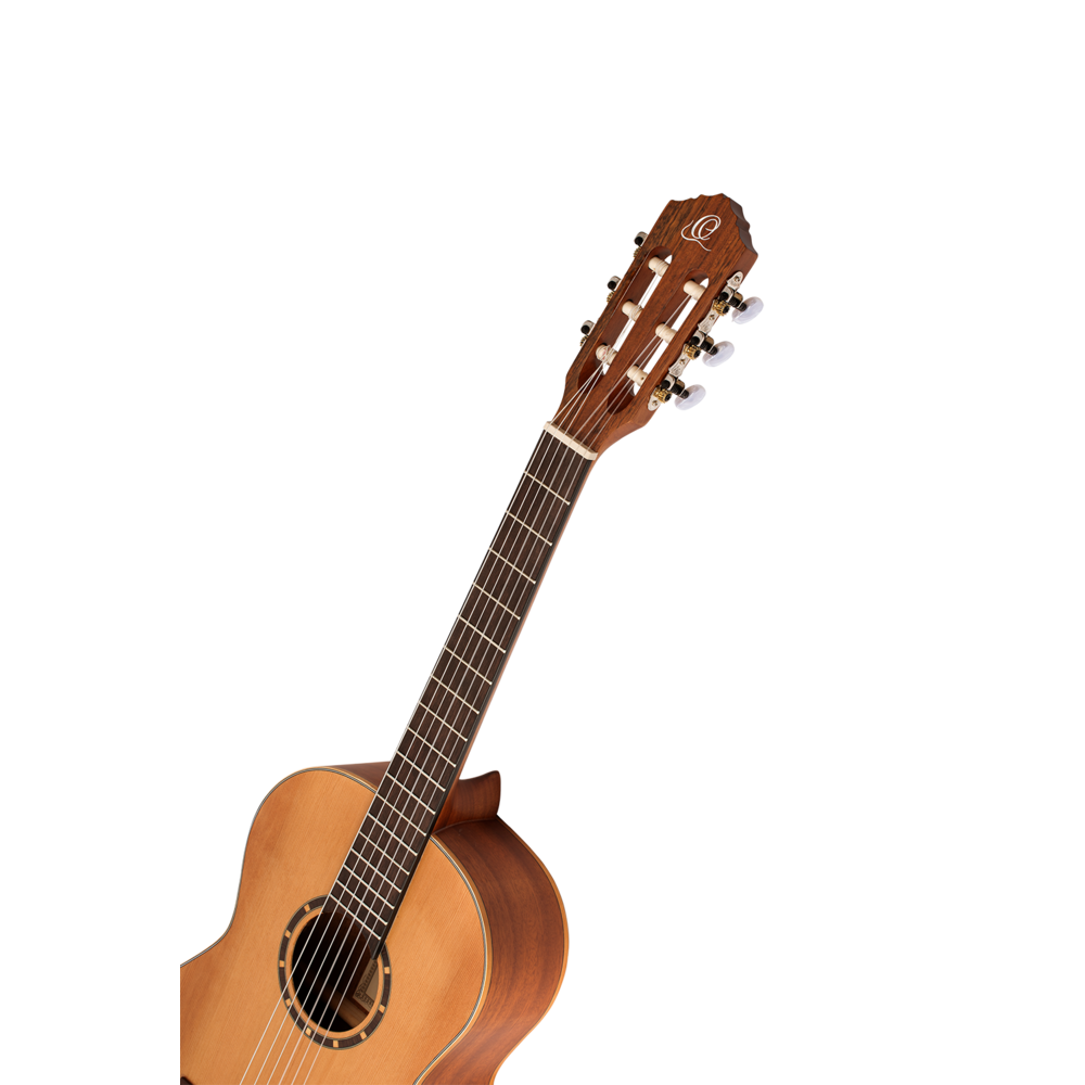 Ortega Guitars Size Guitar Case-22 mm Soft Padding w/Hardened Frame 3/4 Classical Mocha OSOCACL34-MO 