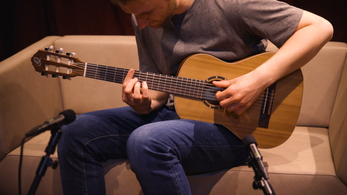 1/2 Size Guitar Cedar/ Mahogany Natural video