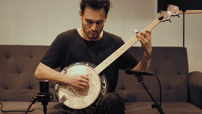 5-String Banjo Maple Fire Red video