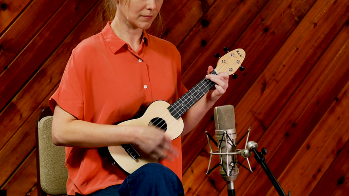 Soprano Size Ukulele Maple/ ABS Natural Set video