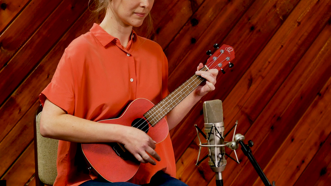 Concert Ukulele Okoume Fire Red video