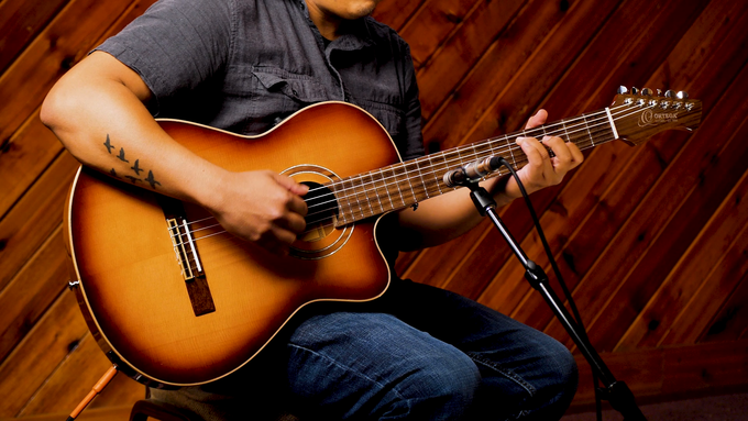 Full Size Guitar Solid Spruce/ Mahogany Sunburst video