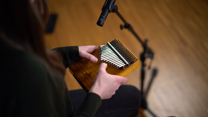 Acoustic Kalimba Solid Golden Phoebe video