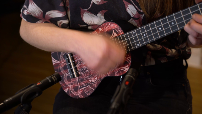 Soprano Size Super Scale Ukulele Set Agathis/ ABS Red Kaleidoscope video