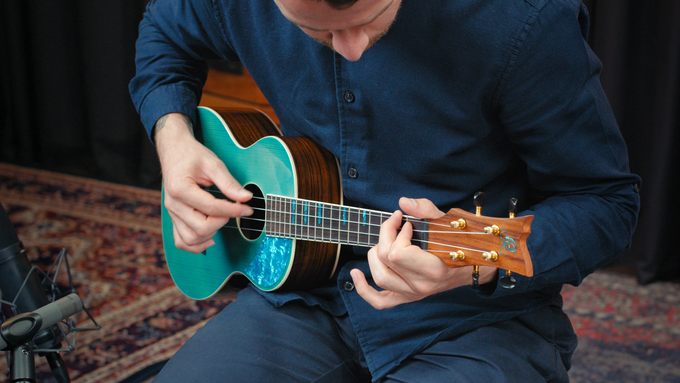 Tenor Ukulele video
